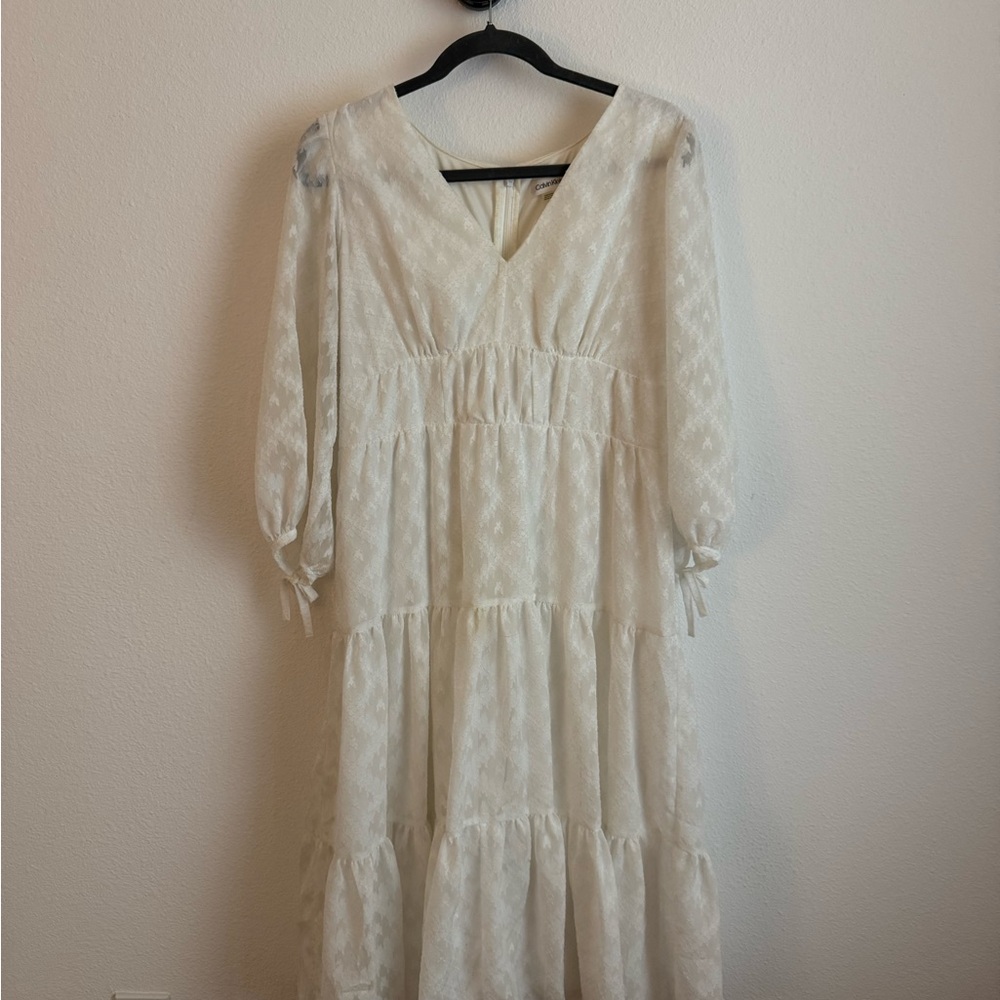Large Calvin Klein Cream Tiered Ruffled Long Sleeve Dress